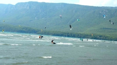 Kitesurf’ün dünyadaki en elverişli noktalarından biri Ula Akyaka
