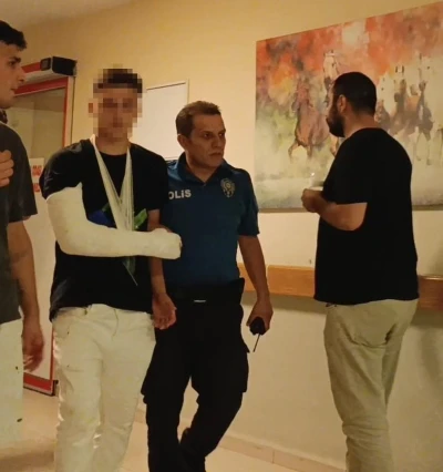 Kız arkadaşına laf atan kişi tarafından bıçaklandı
