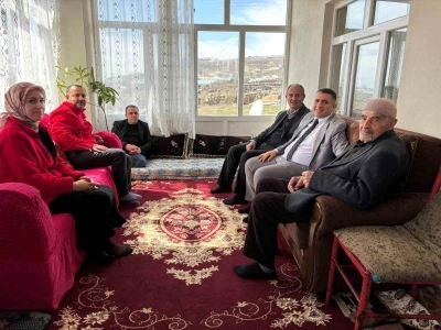 Kızılay&rsquo;dan yalnız yaşayan yaşlılara bayram ziyareti
