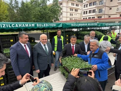 Kızılcahamam&rsquo;da &uuml;reticilere 1 milyon 748 bin sebze fidesi dağıtıldı
