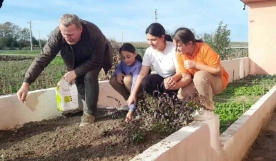 Kızılırmak Deltası&rsquo;nda &ccedil;ocuk &ccedil;ift&ccedil;iler yetişiyor
