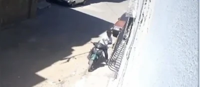 Kızını darp edip motosikletle s&uuml;r&uuml;kleyen babanın 12 su&ccedil; kaydı olduğu ortaya &ccedil;ıktı
