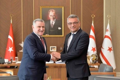 KKTC Cumhurbaşkanı Erh&uuml;rman, Gen&ccedil;lik ve Spor Bakanı Bak&rsquo;ı kabul etti
