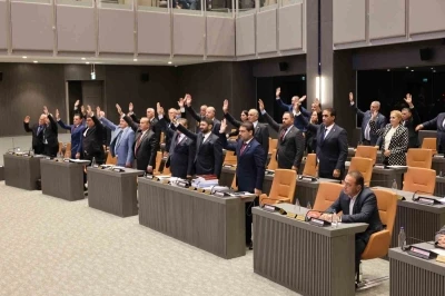 KKTC meclisinde &quot;Kıbrıs Sorununa İki Devletli Çözüm Konusunda Karar Önerisi&quot; oy çokluğuyla kabul edildi
