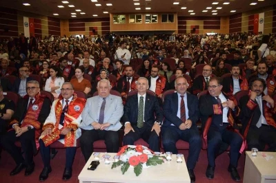 KMÜ’de 2025-2026 akademik yılı açılış töreni düzenlendi
