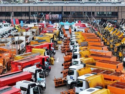 Kocaeli&rsquo;de 265 milyon liralık 42 yeni iş makinesi hizmete girdi
