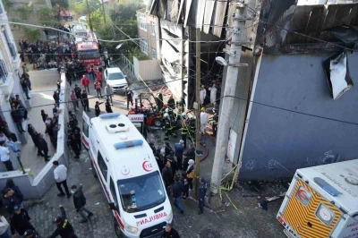 Kocaeli&rsquo;de 7 kişinin &ouml;ld&uuml;ğ&uuml; fabrika yangını soruşturmasında 7 belediye yetkilisine g&ouml;zaltı
