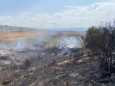 Kocaeli’de çıkan yangın 2 saatte söndürüldü: 5 ev ve eklentileri zarar gördü
