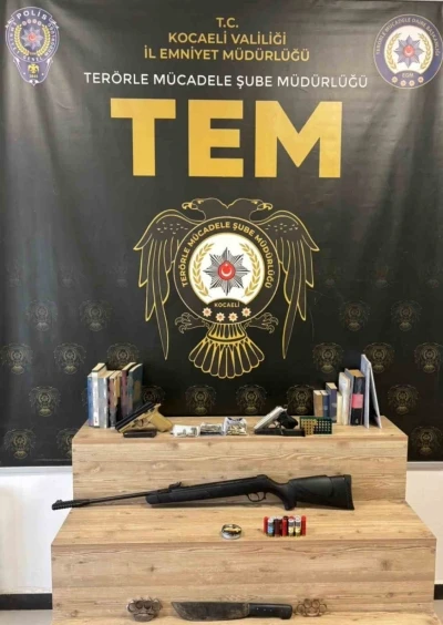 Kocaeli&rsquo;de, İstanbul&rsquo;daki silahlı saldırının failleriyle irtibatlı 32 ş&uuml;pheli yakalandı
