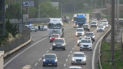 Kocaeli&rsquo;de mesai bitimiyle TEM&rsquo;de hareketlilik başladı
