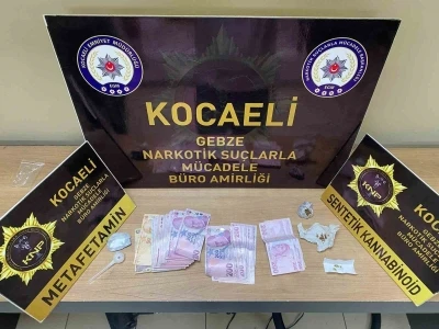 Kocaeli’de narkotik polisi uyuşturucuya geçit vermedi: 4 kişi tutuklandı
