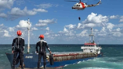 Kocaeli’de nefes kesen operasyon: Helikopterle kurtarılıyorlar
