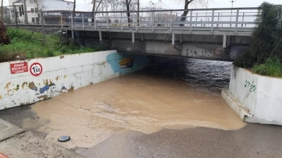 Kocaeli&rsquo;de sağanak sebebiyle alt ge&ccedil;idi su bastı
