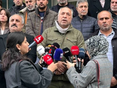 Kocaeli’deki fabrika yangınında ölenlerin yakınlarından SGK önünde açıklama
