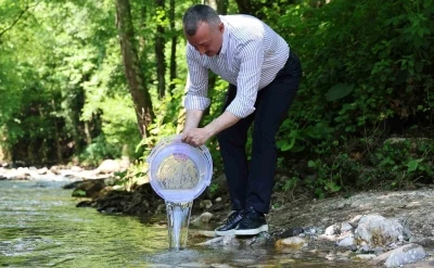 Kocaeli sularına 50 bin kırmızı benekli alabalık dopingi
