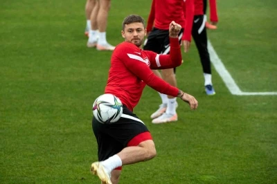 Kocaelispor’dan 10 numara transfer: Karol Linetty ile anlaşma sağlandı
