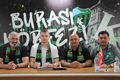 Kocaelispor savunmasına Dinamo Kievli stoper
