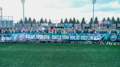 Kocaelispor U19 ile İske&ccedil;e T&uuml;rk Birliği dostluk ma&ccedil;ında karşılaştı
