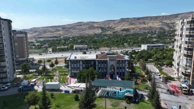 Kocasinan İlçe Halk Kütüphanesi’ne coşkulu açılış
