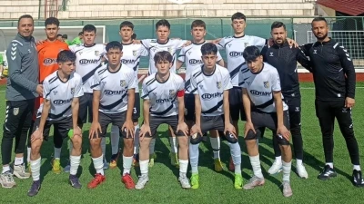 Kocasinan Şimşekspor, U16 T&uuml;rkiye Şampiyonasında ikinci tura y&uuml;kseldi
