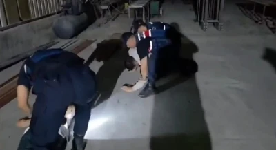 Konteynere iklimlendirme sistemi kurup uyuşturucu yetiştirdiler
