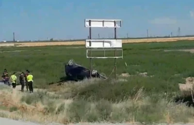 Kontrolden &ccedil;ıkan otomobil takla attı: 1 yaralı
