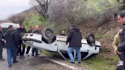 Kontrolden &ccedil;ıkan otomobil takla attı

