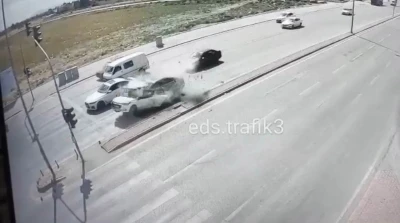 Konya&rsquo;da 229 kilometre hızla Mevl&uuml;t &ouml;ğretmenin &ouml;l&uuml;m&uuml;ne sebep olan s&uuml;r&uuml;c&uuml;ye 21 yıl hapis cezası
