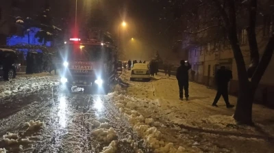 Konya&rsquo;da bir binada &ccedil;ıkan yangında 6 kişi dumandan etkilendi
