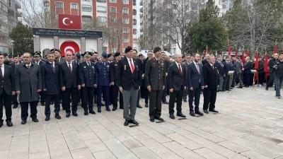 Konya&rsquo;da &Ccedil;anakkale Zaferi&rsquo;nin 111&rsquo;inci yıl d&ouml;n&uuml;m&uuml;nde şehitler anıldı
