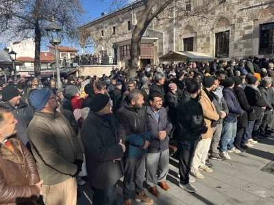 Konya&rsquo;da Ebu Ubeyde ve t&uuml;m şehitler i&ccedil;in gıyabi cenaze namazı kılındı
