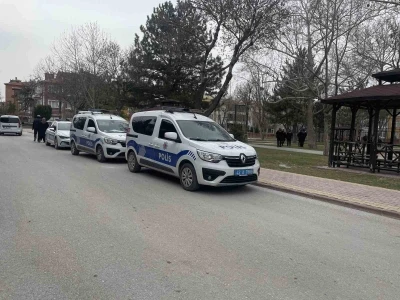 Konya&rsquo;da parktaki tartışma kanlı bitti: 1 yaralı
