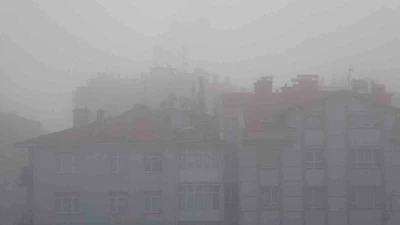 Konya&rsquo;da yoğun sis etkili oluyor
