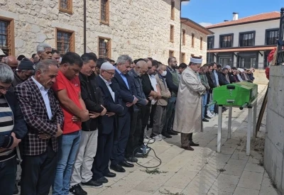 Konya’daki feci kazada hayatını kaybeden öğretmene acı veda
