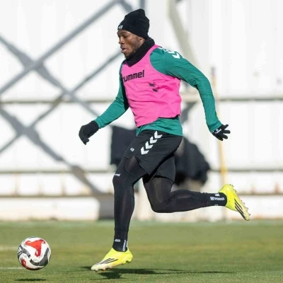 Konyaspor, Kocaelispor ma&ccedil;ı hazırlıklarına devam ediyor
