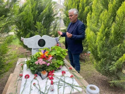 K&ouml;pek saldırısıyla hayalleri yarım kalan 10 yaşındaki Mahra&rsquo;ya mezarı başında buruk anma
