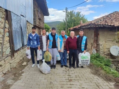 Köpenez köyündeki evleri yanan ailelere yardım eli
