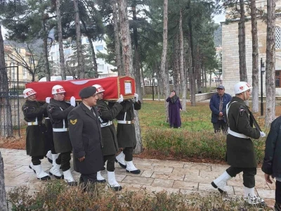 Kore Gazisi Akşehir&rsquo;de son yolculuğuna uğurlandı
