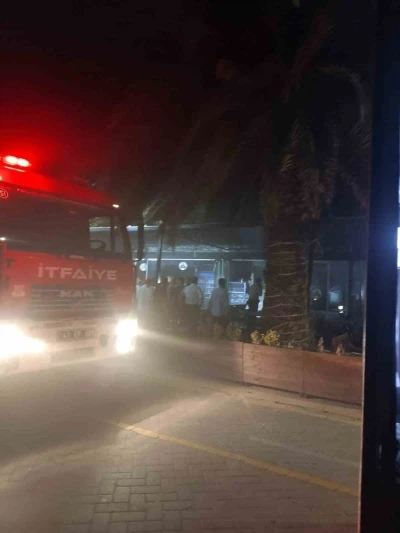 K&ouml;rfez&rsquo;de kafenin mutfağında &ccedil;ıkan yangın hasara neden oldu
