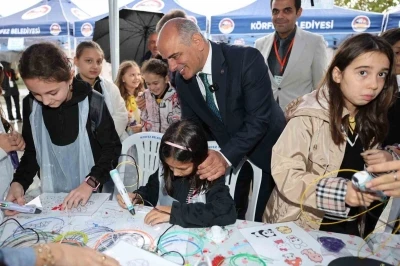 Körfezli öğrenciler projelerini &quot;Bilim Şenliği&quot;nde sergiledi
