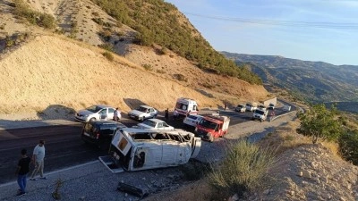 Korkutan kaza: 19 kişi yaralandı!