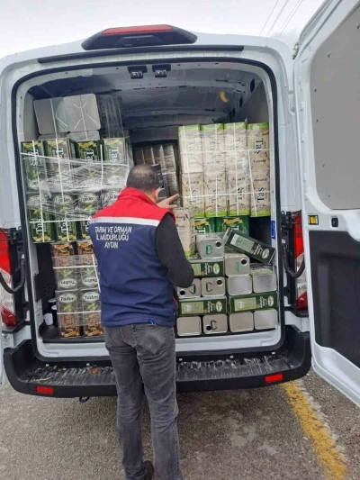 K&ouml;şk&rsquo;te sahte zeytinyağı operasyonu: 3 ton yağa el konuldu
