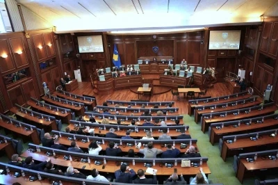 Kosova&rsquo;da halk, 7 Haziran&rsquo;da erken genel se&ccedil;imler i&ccedil;in sandık başına gidecek
