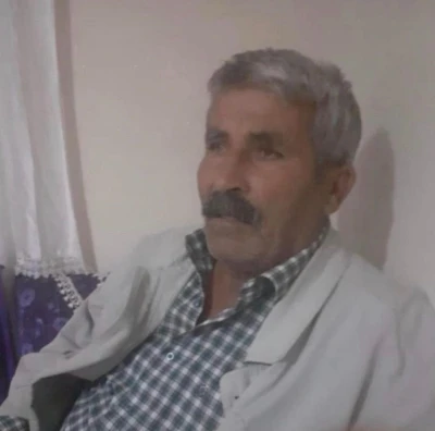 Kovalamaca sonucu yola &ccedil;ıkan inek, sahibini canından etti
