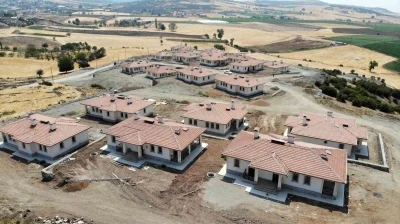Köy konutları hızla tamamlanıyor: &quot;Bu evleri kendi gücümüzle yapamazdık&quot;
