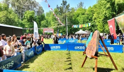 K&ouml;yceğiz&rsquo;de g&ouml;n&uuml;ll&uuml; eğitmen, geleneksel ok&ccedil;uluğu halka sevdiriyor
