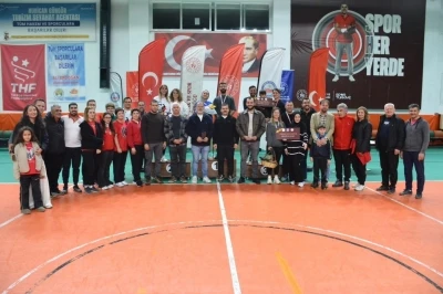 K&ouml;yceğiz&rsquo;de &ouml;d&uuml;ll&uuml; Floor Curling Turnuvası sona erdi
