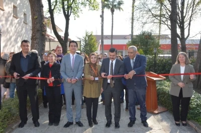 K&ouml;yceğiz&rsquo;de "Sanatın Diliyle Değerlerimiz" sergisi a&ccedil;ıldı
