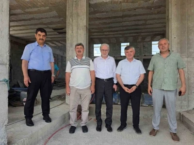 K&ouml;yceğiz Zeytinalanı Merkez Camii inşaatı hızla y&uuml;kseliyor
