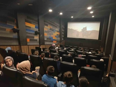 K&ouml;yceğizli gen&ccedil;ler, sinemada "571: Rahmet Peygamberi Hz. Muhammed" filmini izledi
